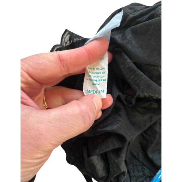 Vintage Lingerie| 80s Black Lace & Ruffle cami – FairyGrunge, fairyGoth,  328 - Picture 6 of 6